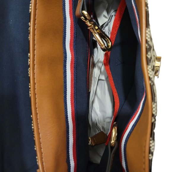 Tommy Hilfiger Women's Backpack.  New With Defect $138 - Picture 8 of 11